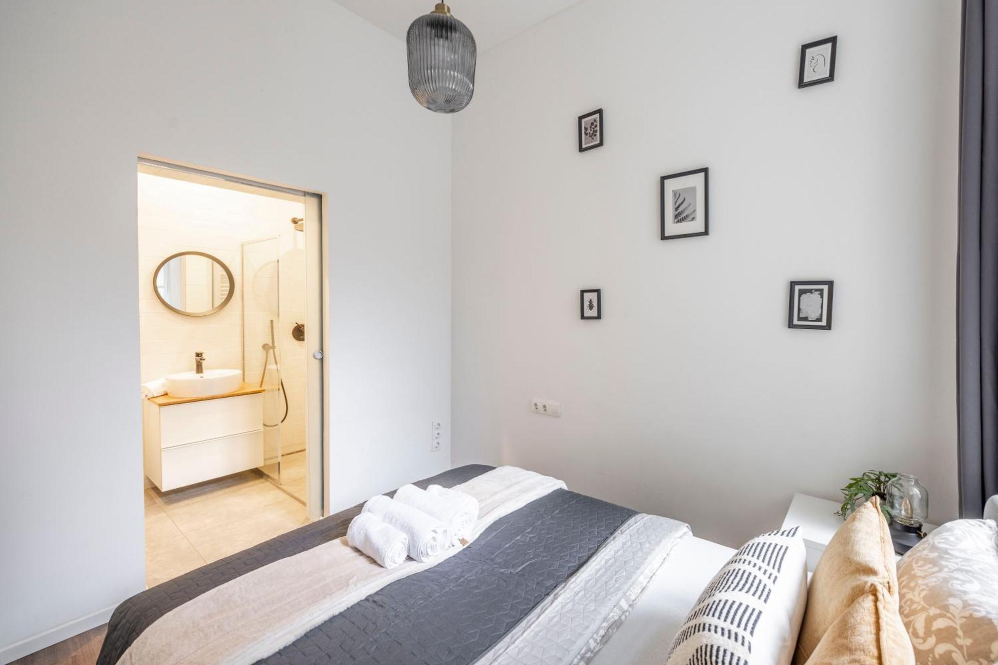 Charming & Cozy Central 1Bedrm Suites Budapest Extérieur photo